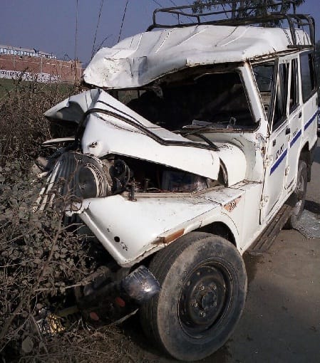 two died in udhamsing nagar road accidents