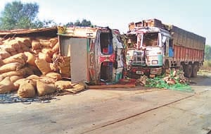 truck accident in morning