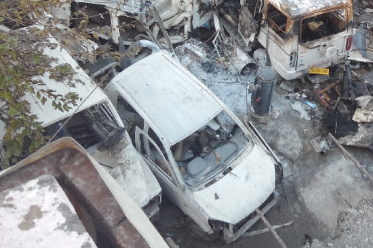 Fire in Auto Center at Mandi, Himachal.