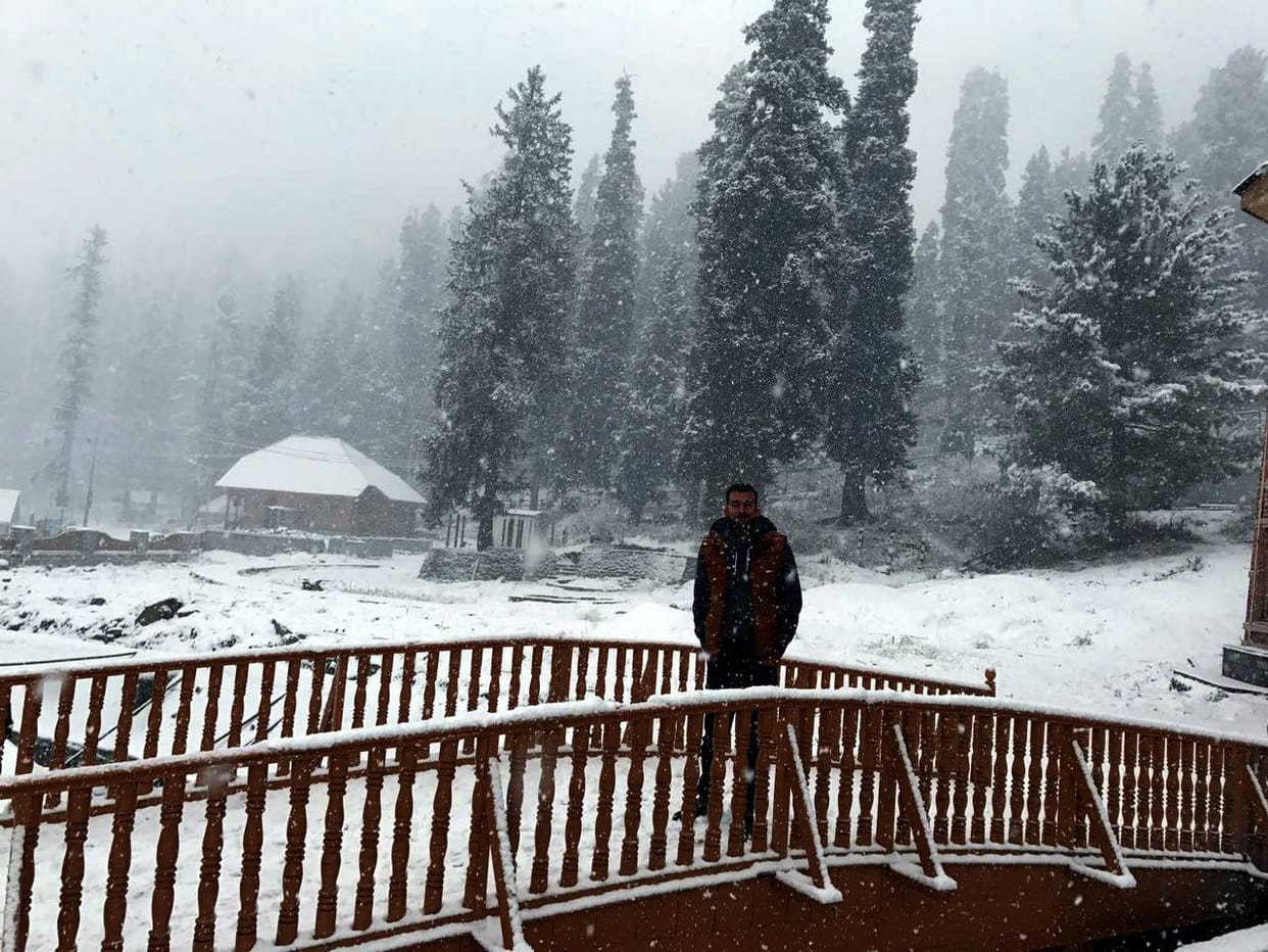 GULMARG WITNESSES FRESH SNOWFALL OF THE SESSION