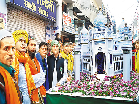 Shane-e-Mohammadi procession turned Shaukat