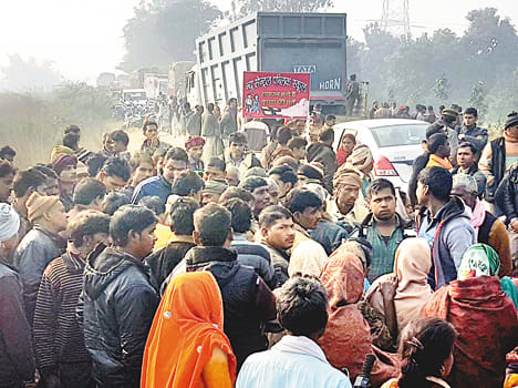 The death of the couple rider car dumper collision