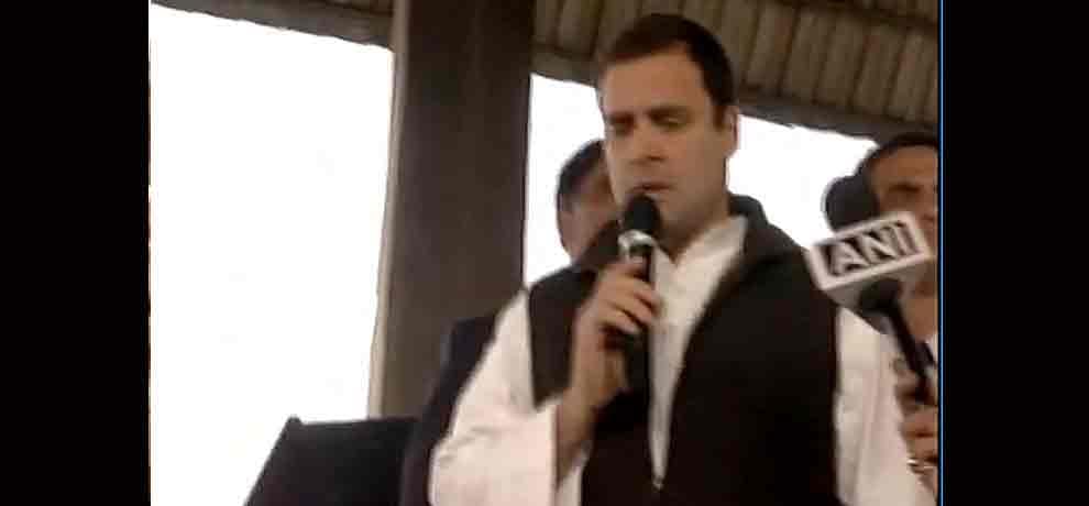 DeMonetisation: Rahul Gandhi reaches Dadri Navi Anaj Mandi