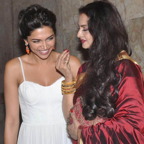 deepika padukone give award to rekha