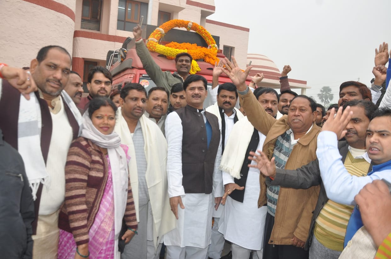 SP will make government again in UP, says Vikas