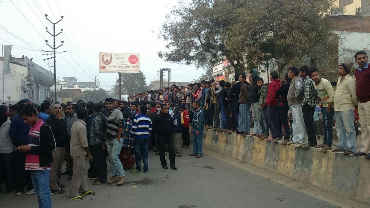The truck crushed the child in Varanasi , death