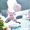 बातीचीत करते आचार्य देवव्रत