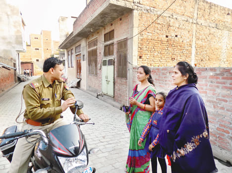 chain snatching in auraiya