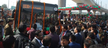 Lucknow chief minister akhilesh yadav inaugurated Metro lines 