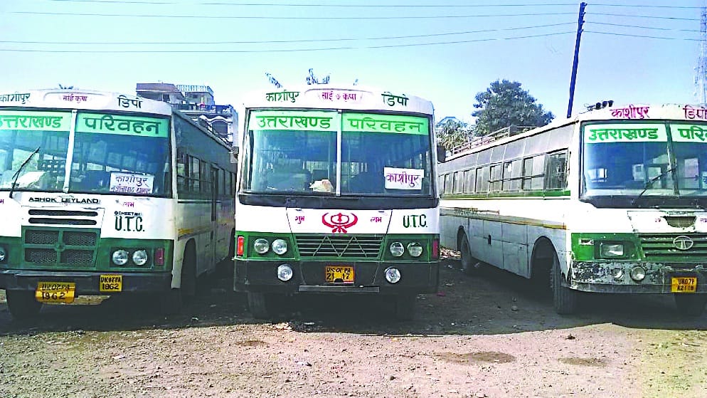 Carybhishkar 42 buses stalled wheels