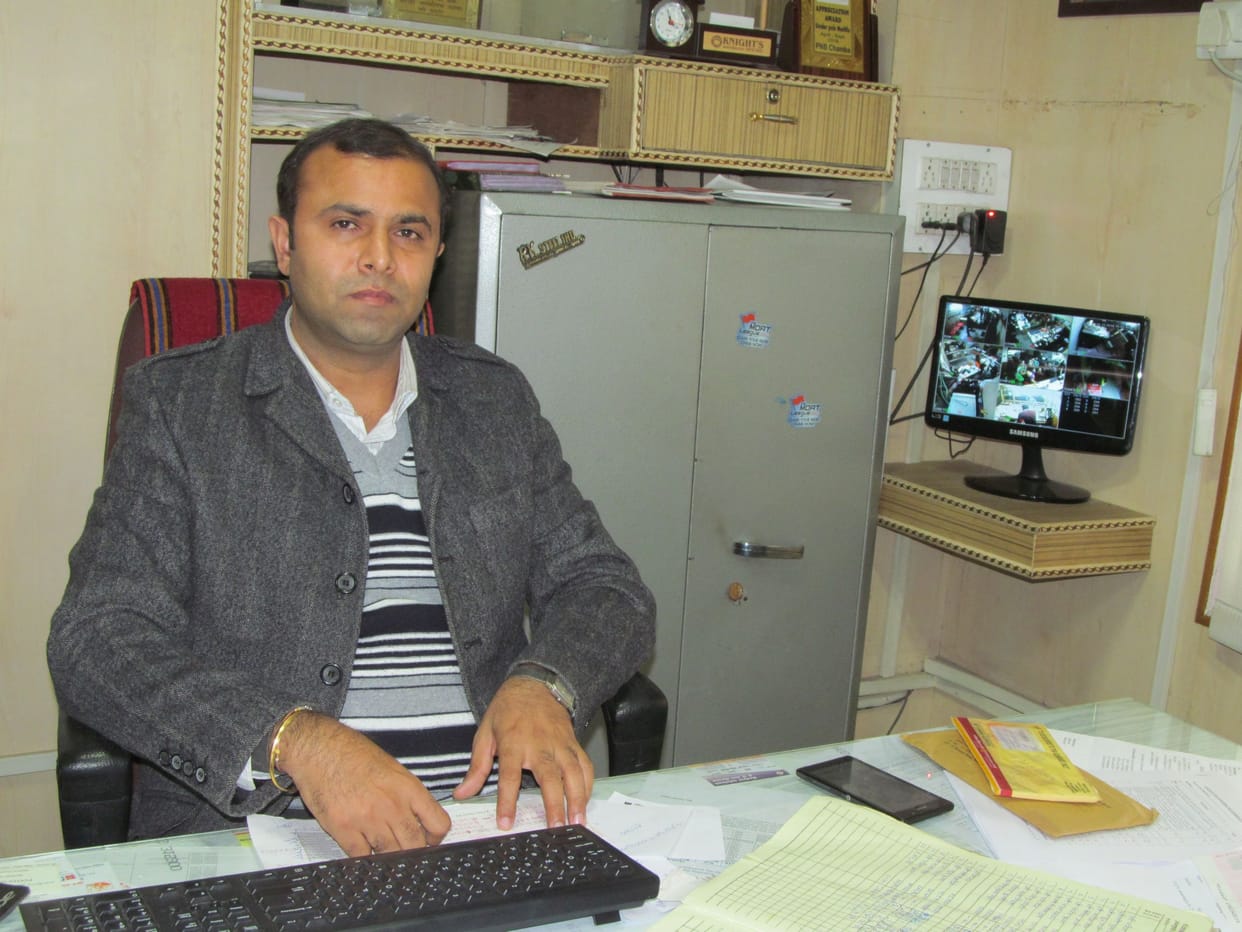 cctv supervision in bank