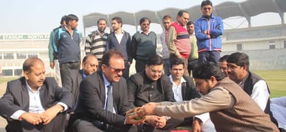 Lucknow chief minister akhilesh yadav inaugurated Metro lines 