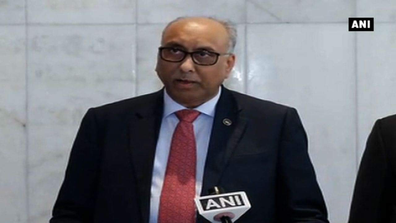 RBI अफसर पर कसा शिकंजा, काले धन को सफेद करने का आरोप 