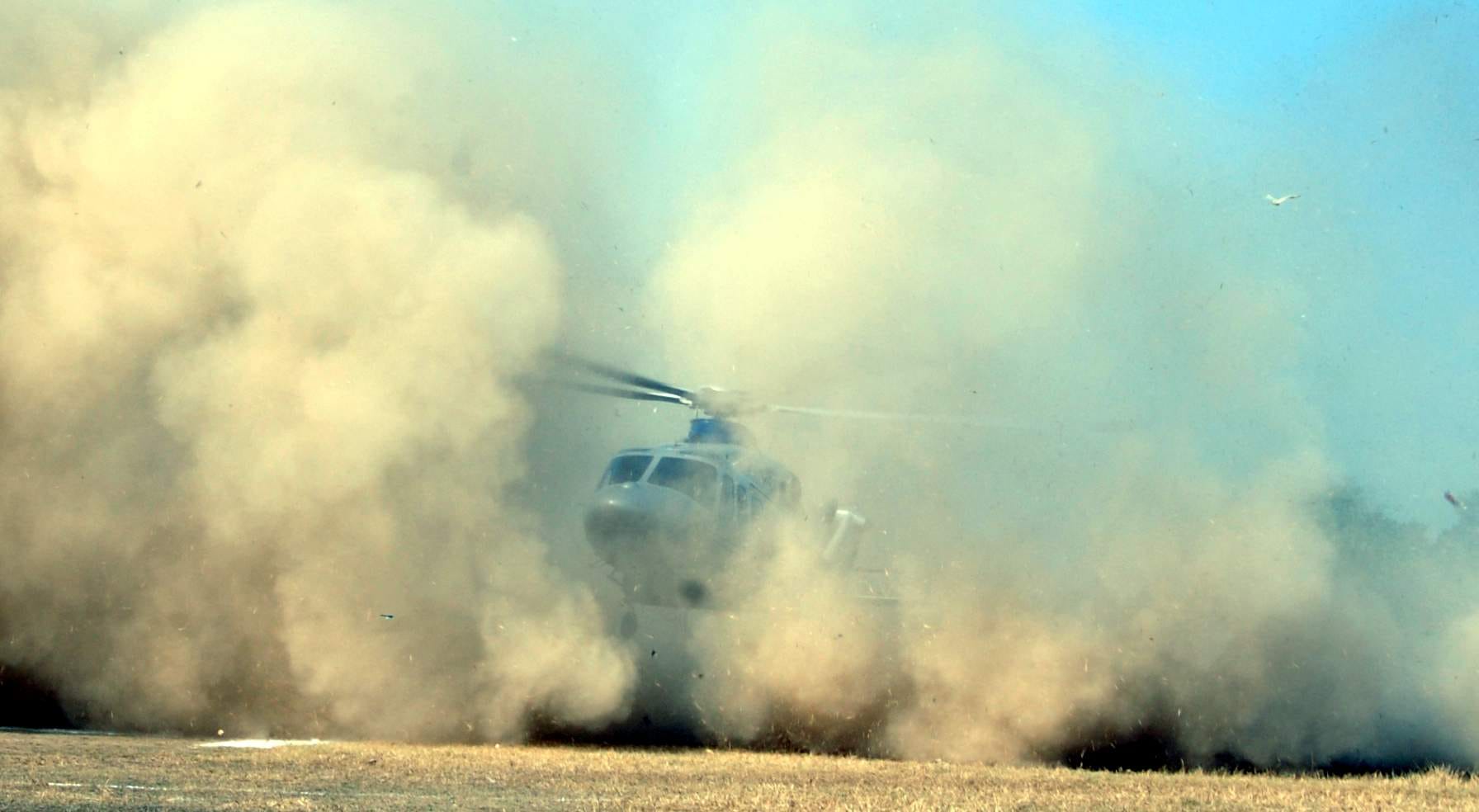 dharmendra pradhan helicopter trapped in dust.