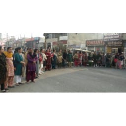 bhiwani news,  dr bawa murder case, dead body, doctor, jam, road, half an hour