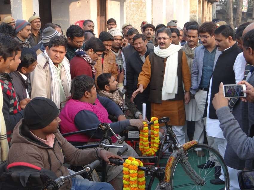 rajyamantri vijay mishra ne banta svikriti patra