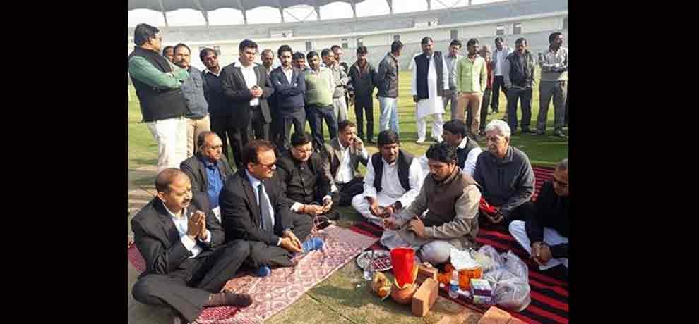 cm akhilesh yadav inaugrated international stedium in noida