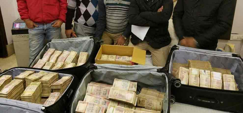 Specialists were hired to pack notes undetectable by airport scanning machines 