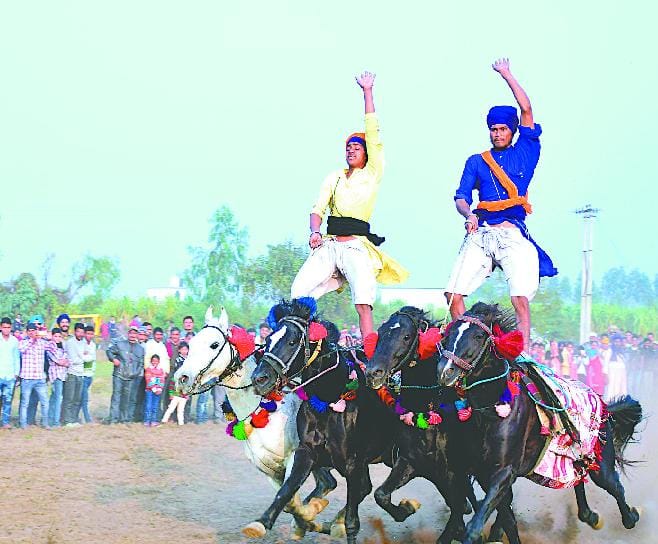 People were thrilled to see a four-horse race