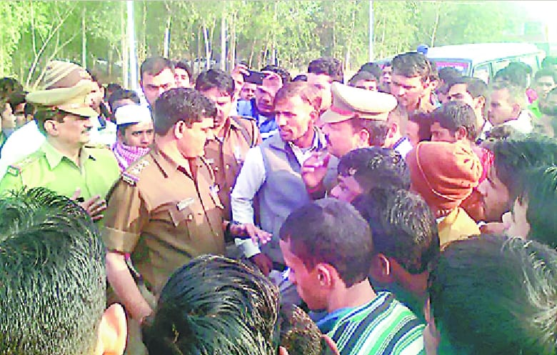 Young man killed in the accident, Hungama