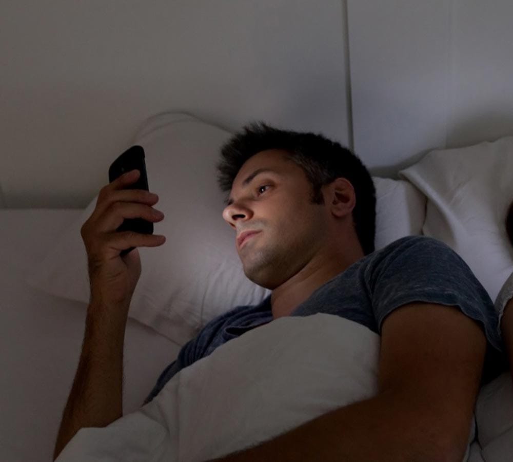 smartphone can cause temporary blindness 