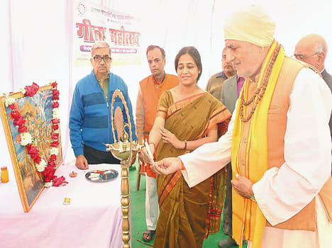 geeta will make undia wishwaguru