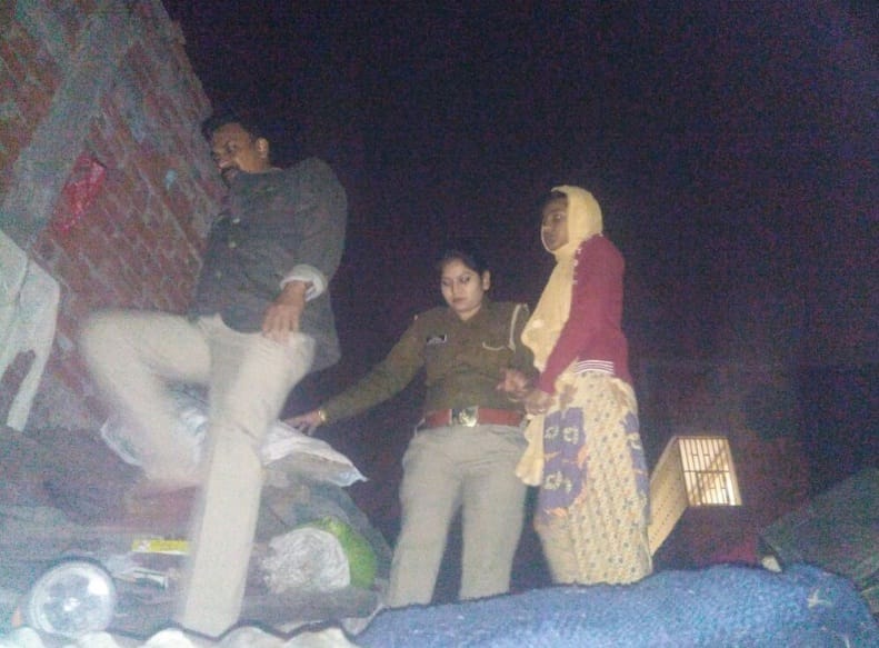 ghar ke baahar khel rahe maasoom ko uthaaya aur maar daala