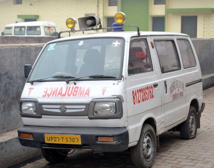 hospital sends two wheeler instead of ambulance to carry accident survivor