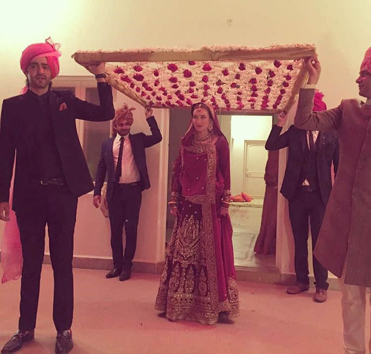 Actor Arunoday Singh ties knot with girlfriend