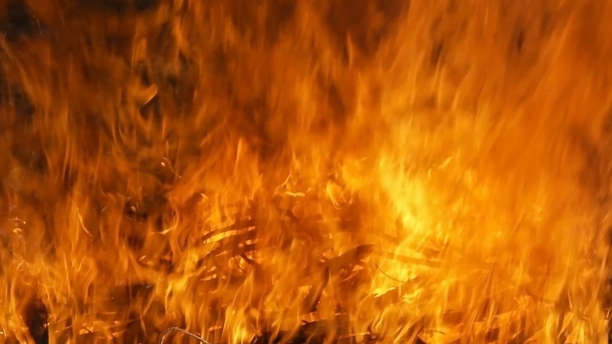 store burned whole night