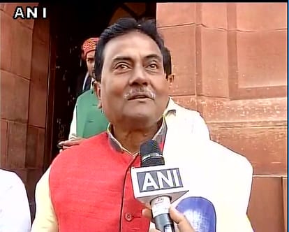 LK Advani told me that he feels like resigning says Idris Ali