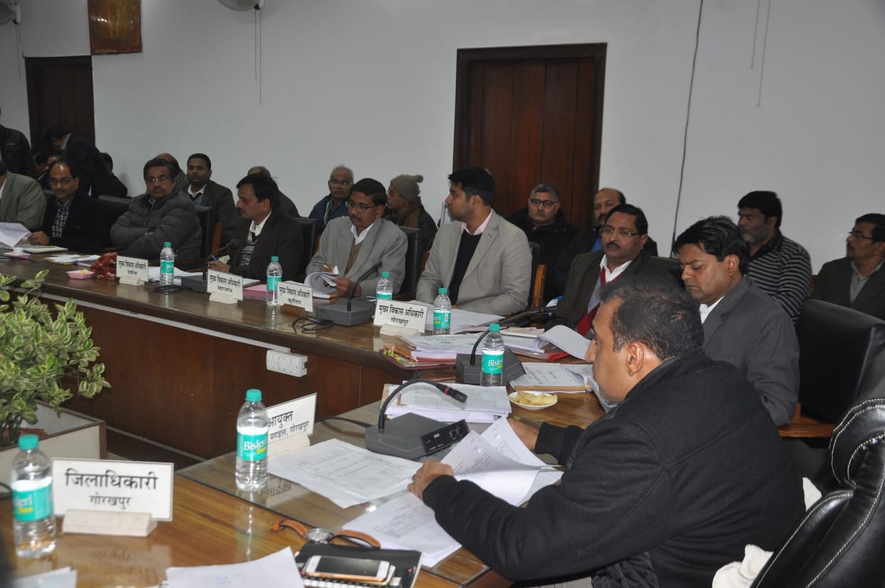 Commissioner warn to CMO for lazy work
