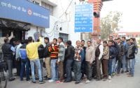 bank, market, few, mob