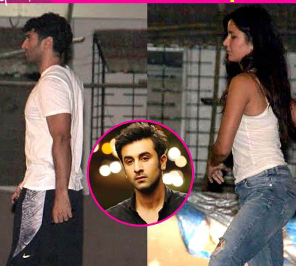 aditya roy kapoor hangout with katrina kaif