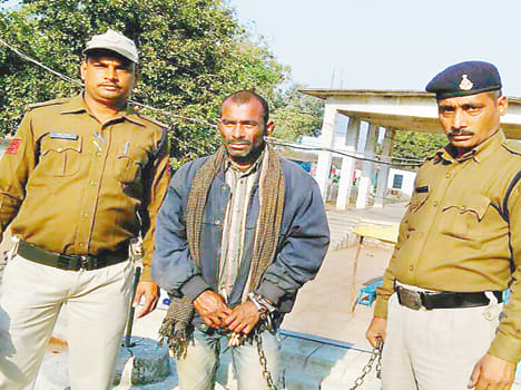 The police arrested the robber gang Gauri
