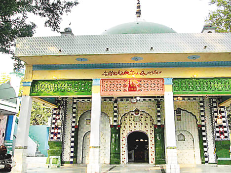 Tomb and Temple exemplifies unity