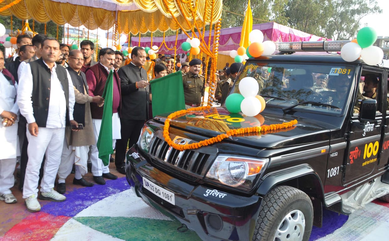 the up 100 running on road