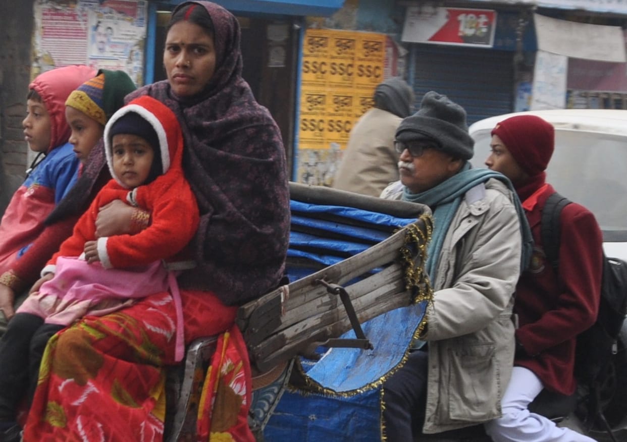 winter : temperature fall down continuously