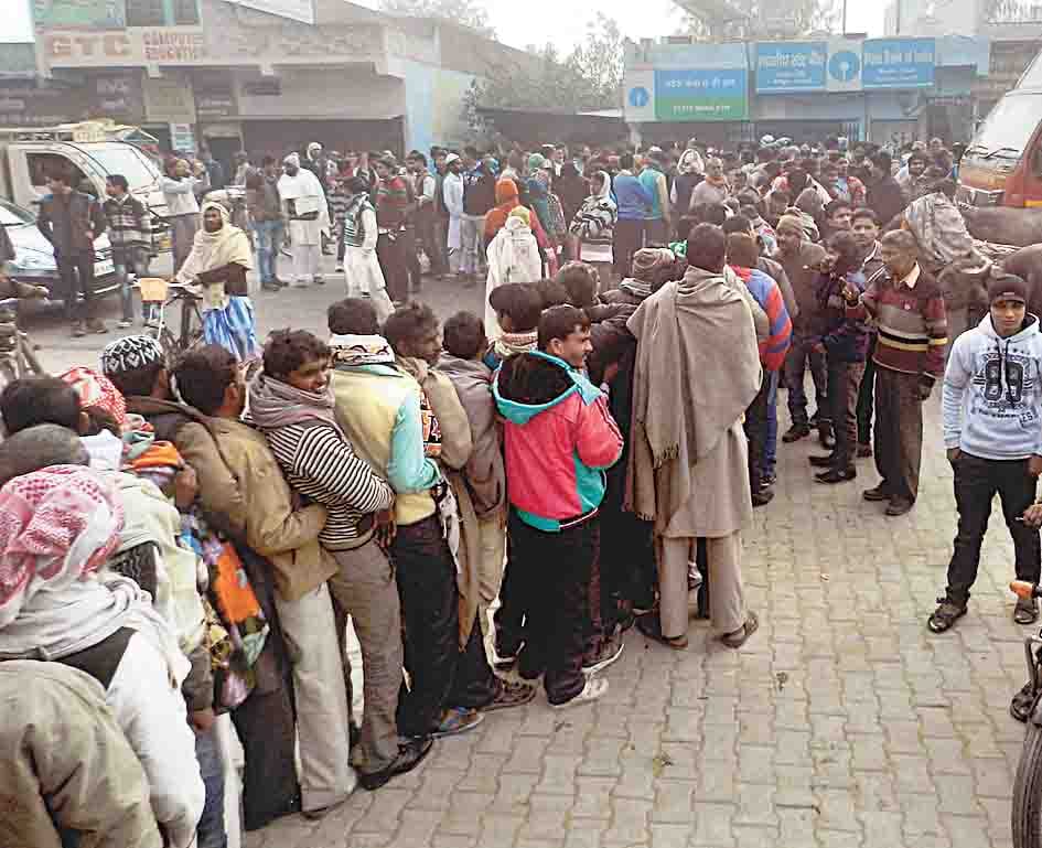 women beaten by constable