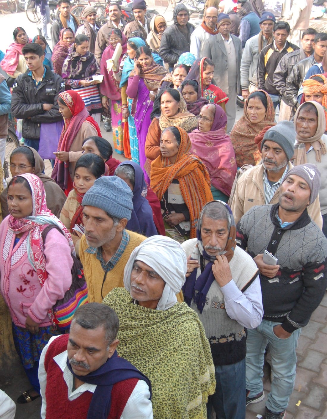 People kept Deoria Gorakhpur Road an hour jam