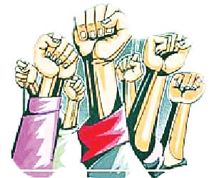 Teenager commotion at the police station for the recovery of