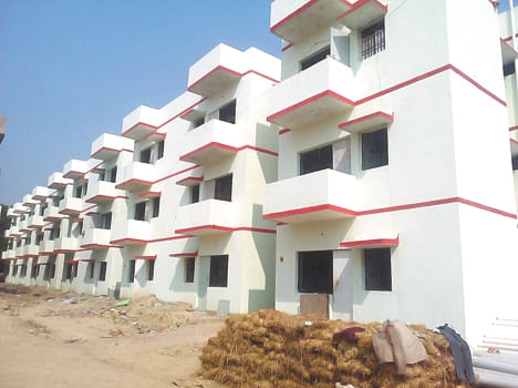 Eight hundred ready housing, house-wait