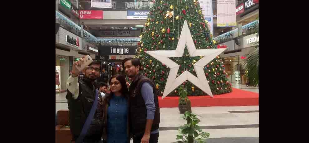 Christmas fever started in gurugram  