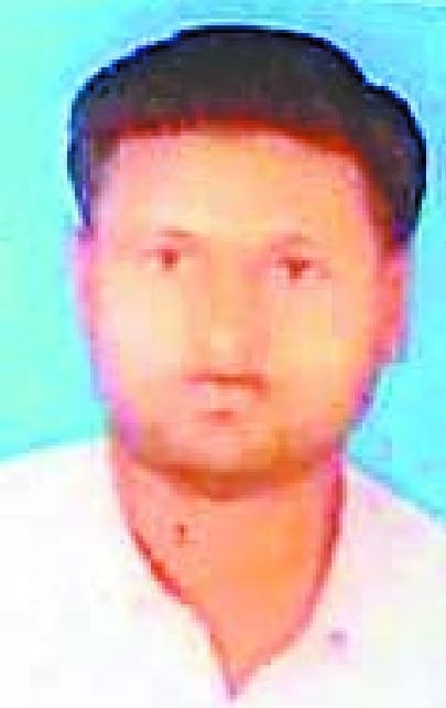 Railway crossing hit by a dumper engine, driver killed