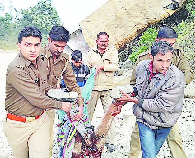 The death of the driver, cleaner serious
