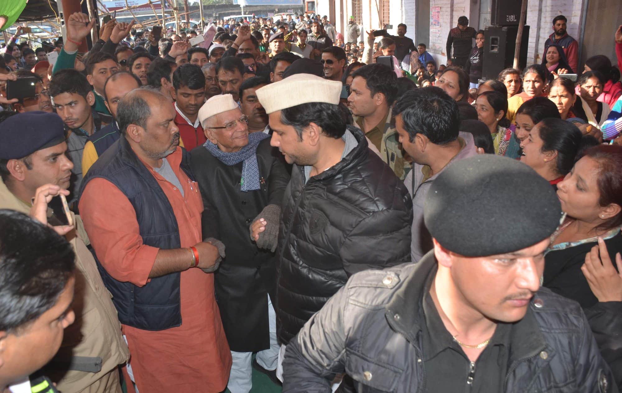 nd tiwari start strike with upnl employees.