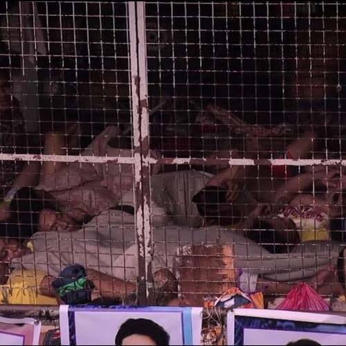 images got viral of jail of phillipines where most overcrowded jail prisoners