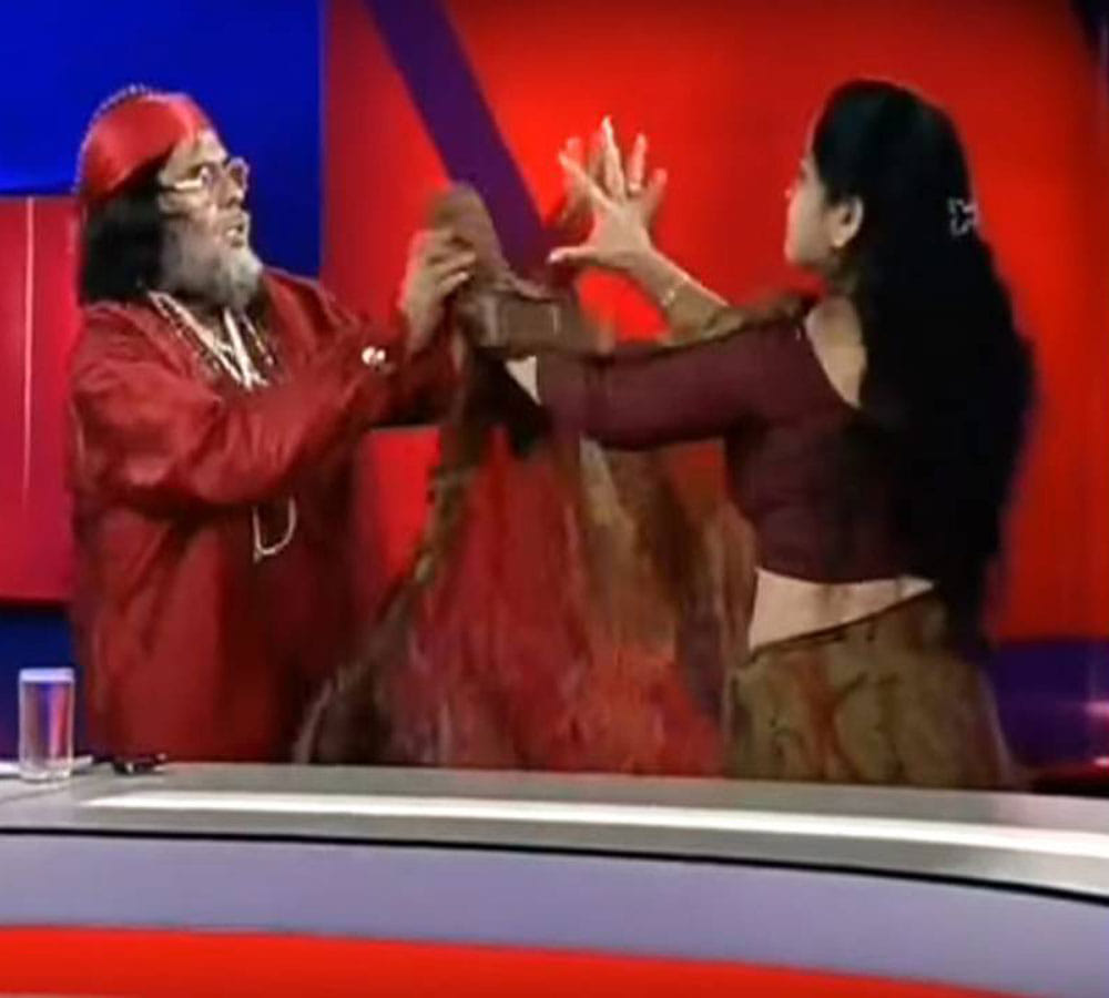 Swami Om's this video as beggar on railway station is going viral