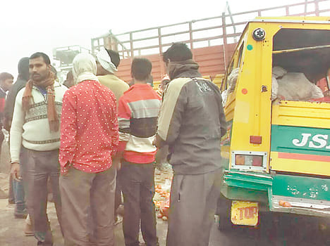 Tempo and DCM Bhidin fog, six injured