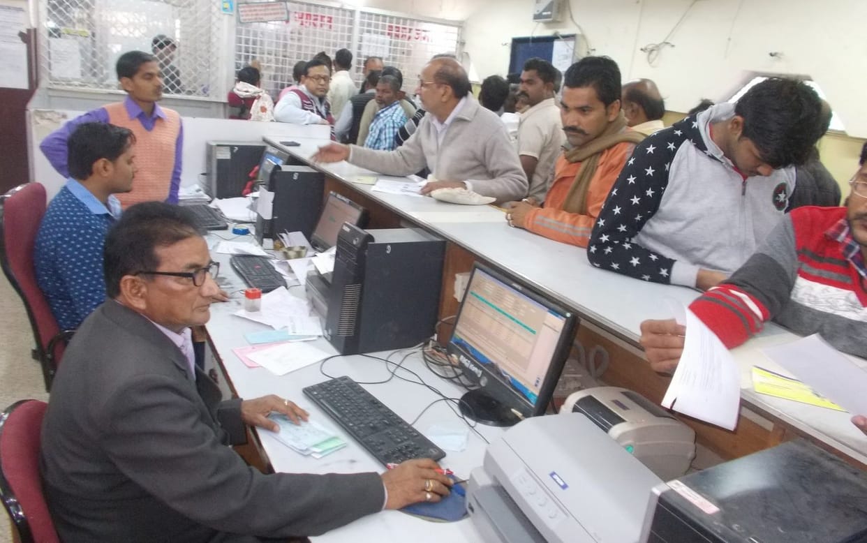 Lack of currency in banks intact, people Presha